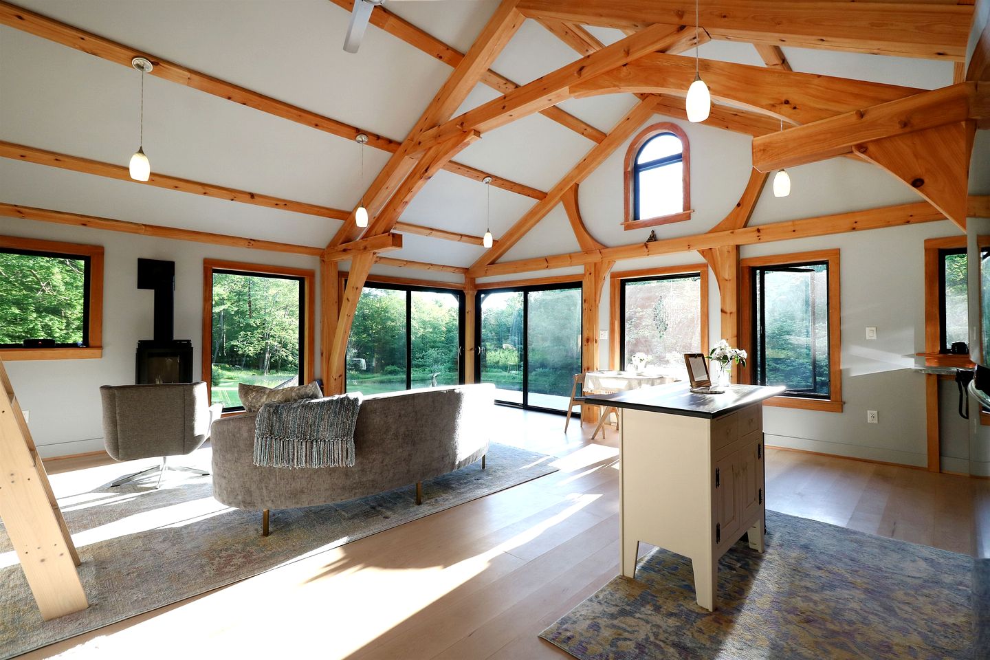 Gorgeous Cottage for Two, Overlooking Pond on 20 acres, Glamping in Pennsylvania