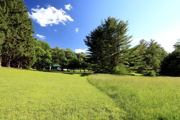 Cabins (United States of America, Spring Mills, Pennsylvania)