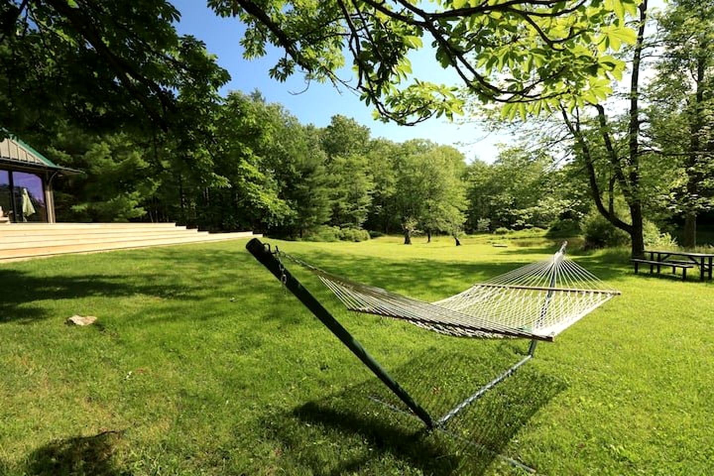 Gorgeous Cottage for Two, Overlooking Pond on 20 acres, Glamping in Pennsylvania
