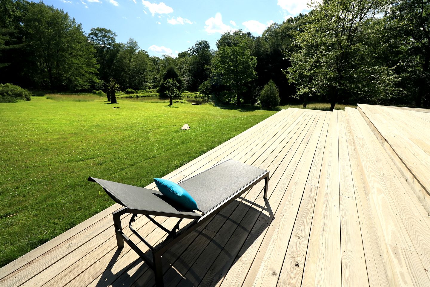 Gorgeous Cottage for Two, Overlooking Pond on 20 acres, Glamping in Pennsylvania
