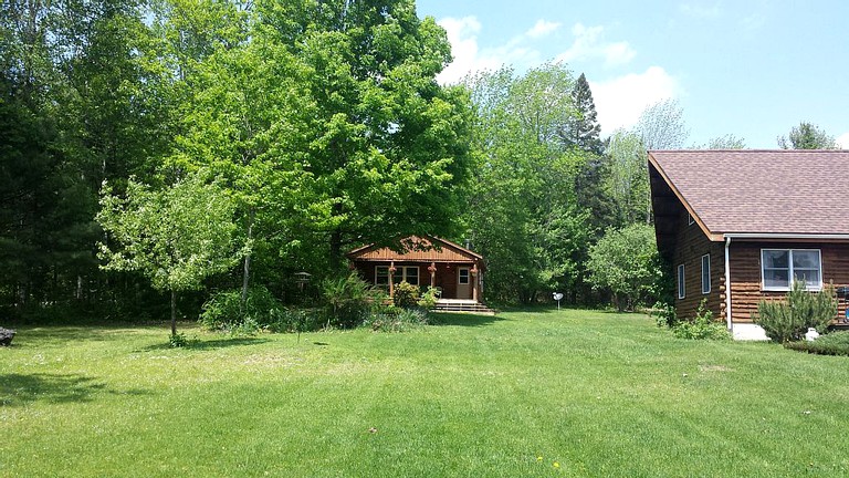 Cabins (Exeter, Maine, United States)