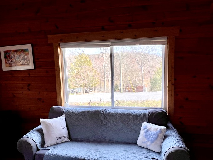 Red Roof Retreat Cabin, Log Cabins, Goreville, United States of America