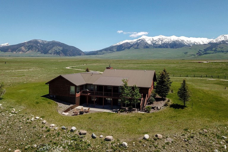 Cabins (United States of America, Ennis, Montana)