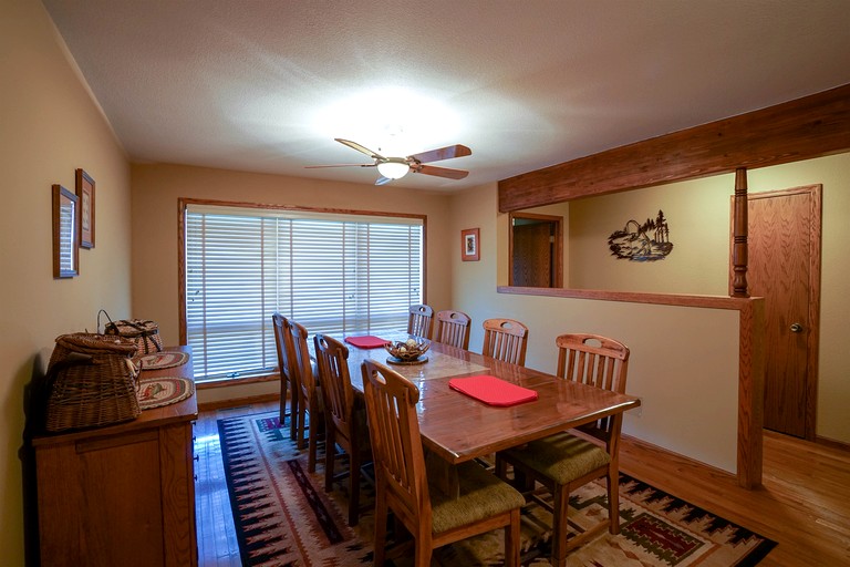 Cabins (United States of America, Ennis, Montana)