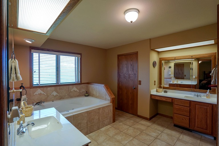 Cabins (United States of America, Ennis, Montana)