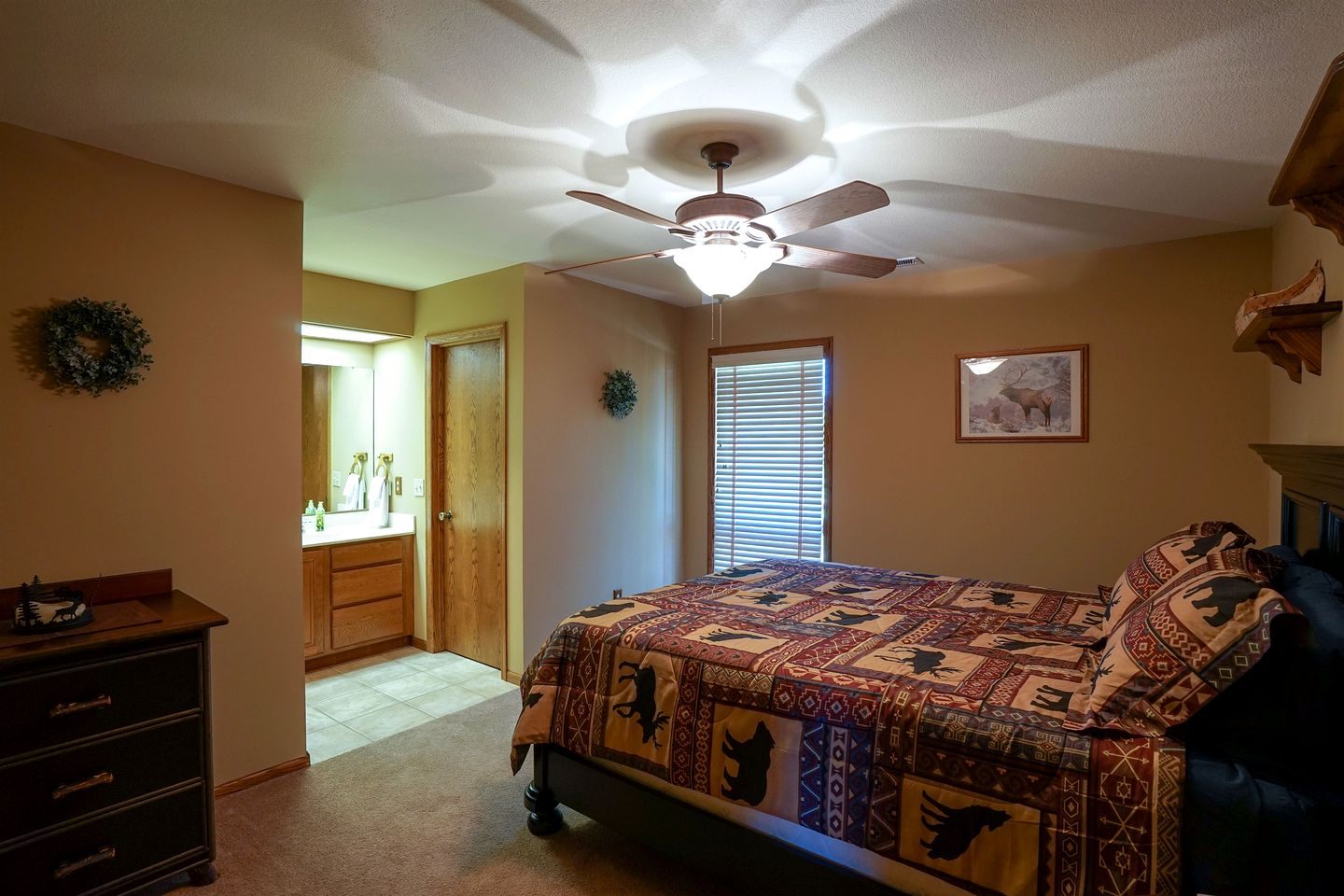 Rural Cabin Rental near Madison River in Ennis, Montana