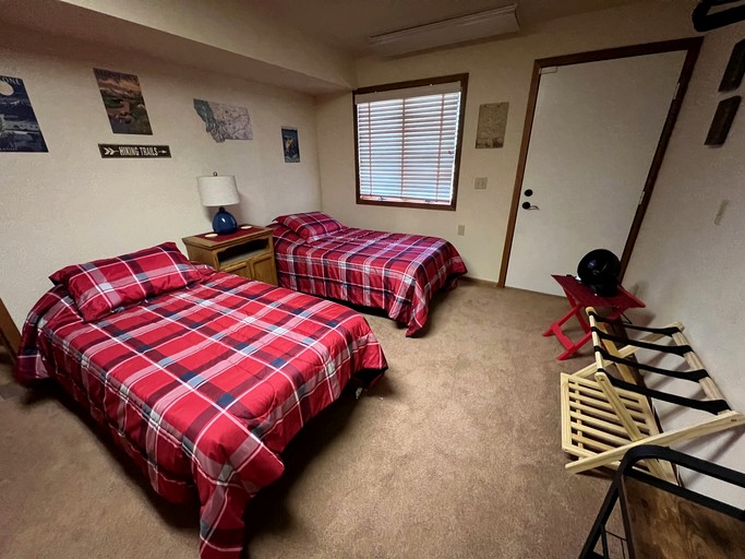 Cabins (United States of America, Ennis, Montana)