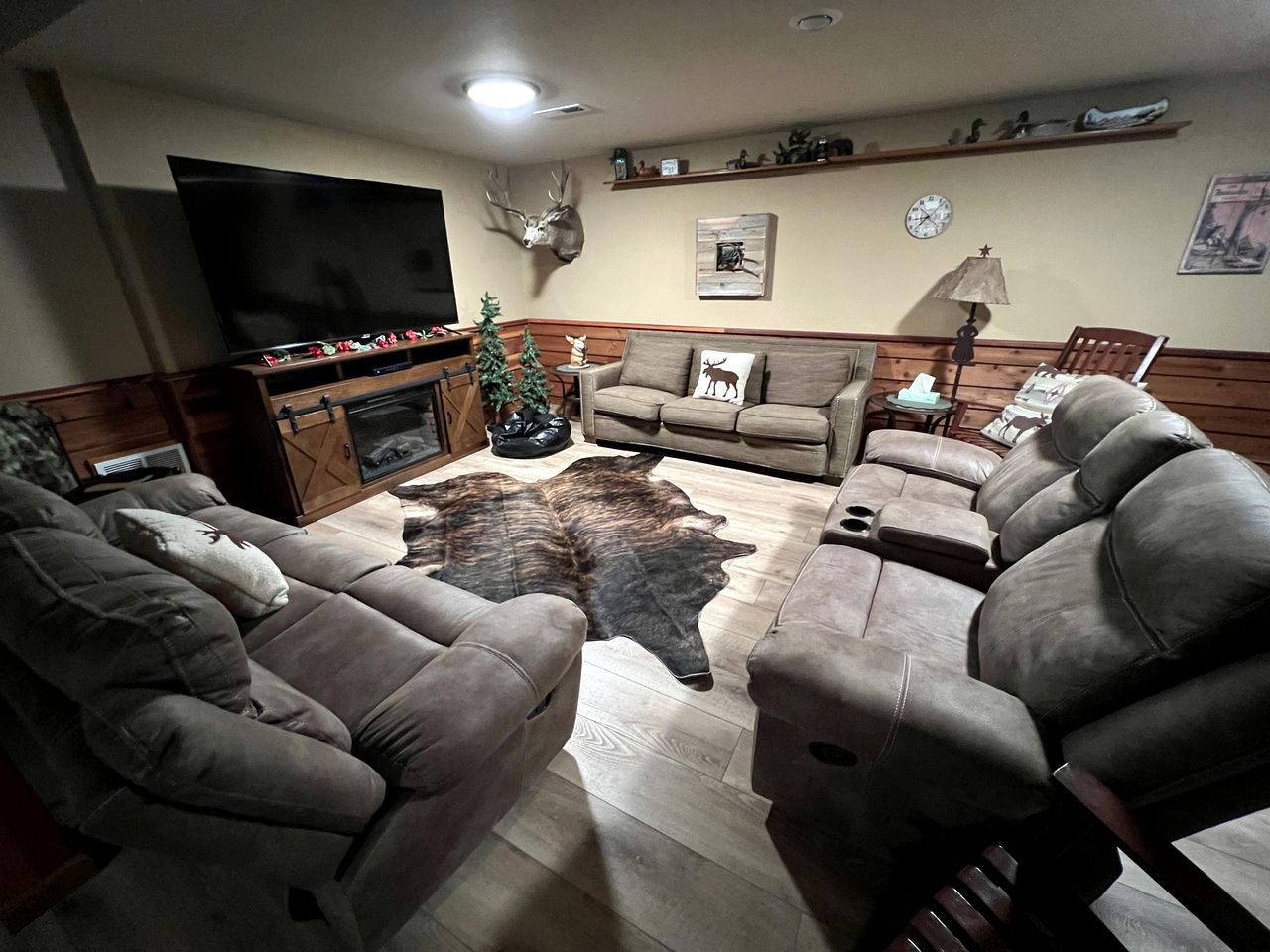 Rural Cabin Rental near Madison River in Ennis, Montana