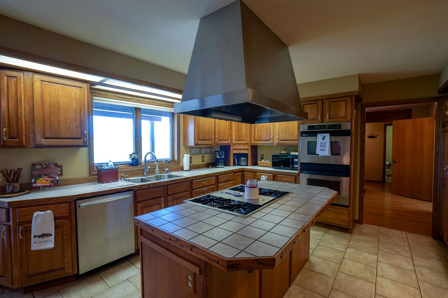 Rural Cabin Rental near Madison River in Ennis, Montana