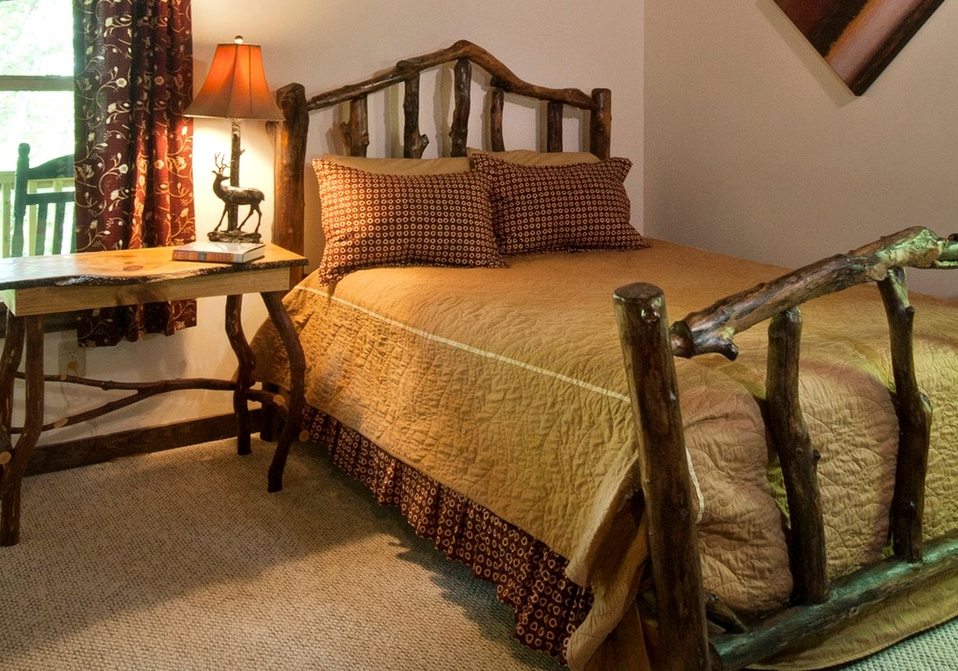 Family-Friendly Cabin Rental for Six on Nantahala Mountain with White Water Rafting in North Carolina