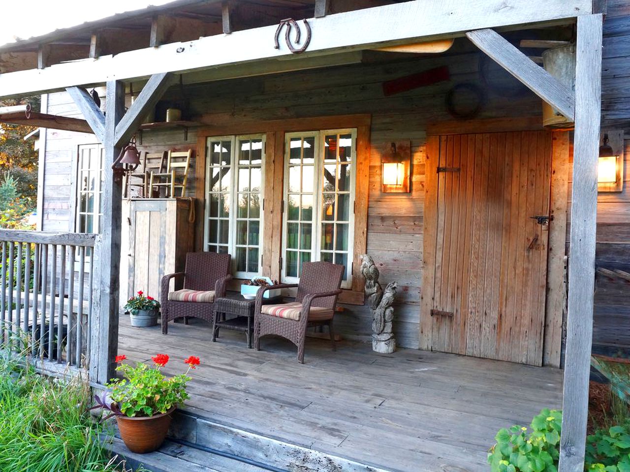 Charming Cabin Rental with a Hot Tub near Cedar Point and Lake Erie in Ohio