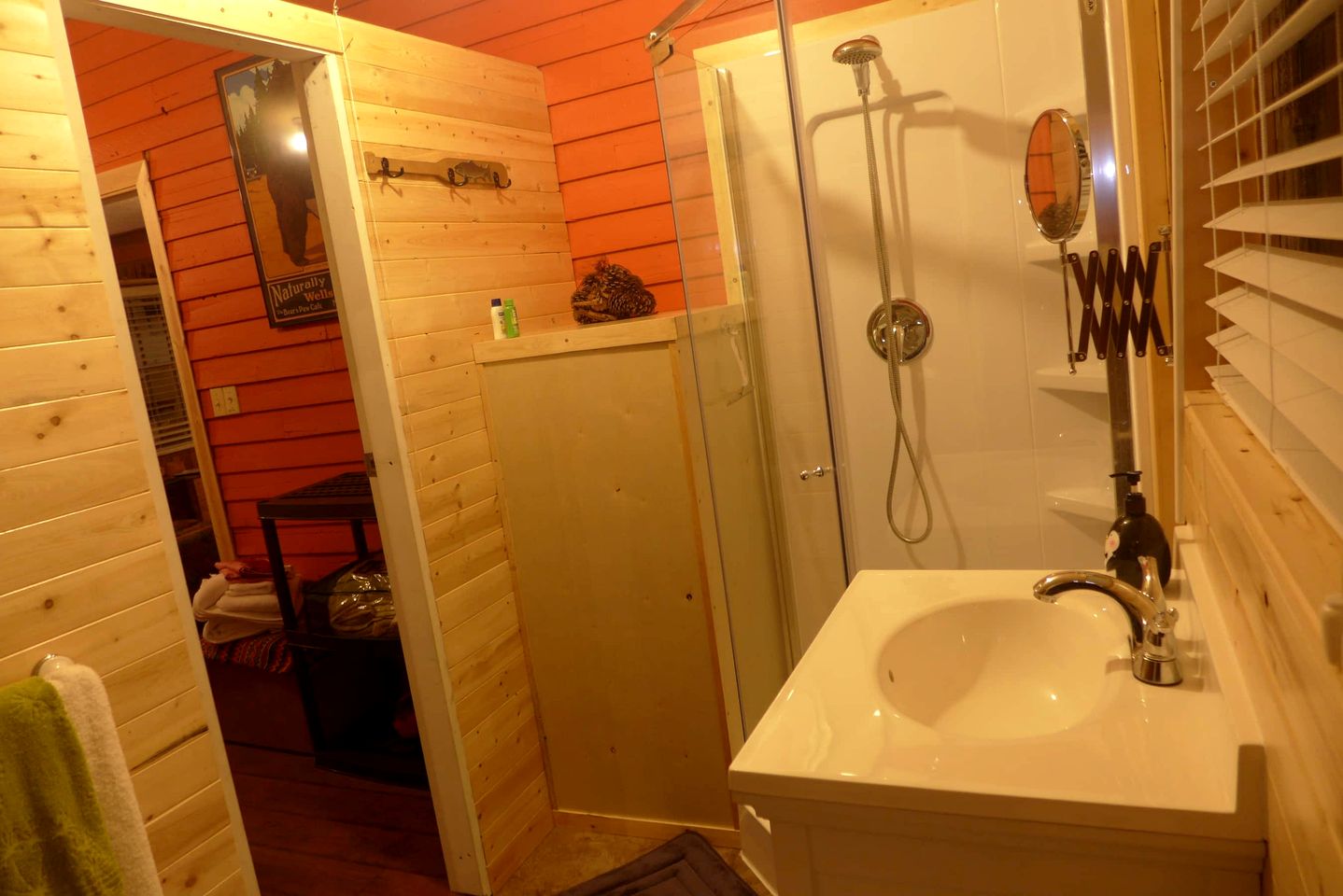 Bright & Spacious Cabin Rental in Mountains near Prince George, BC