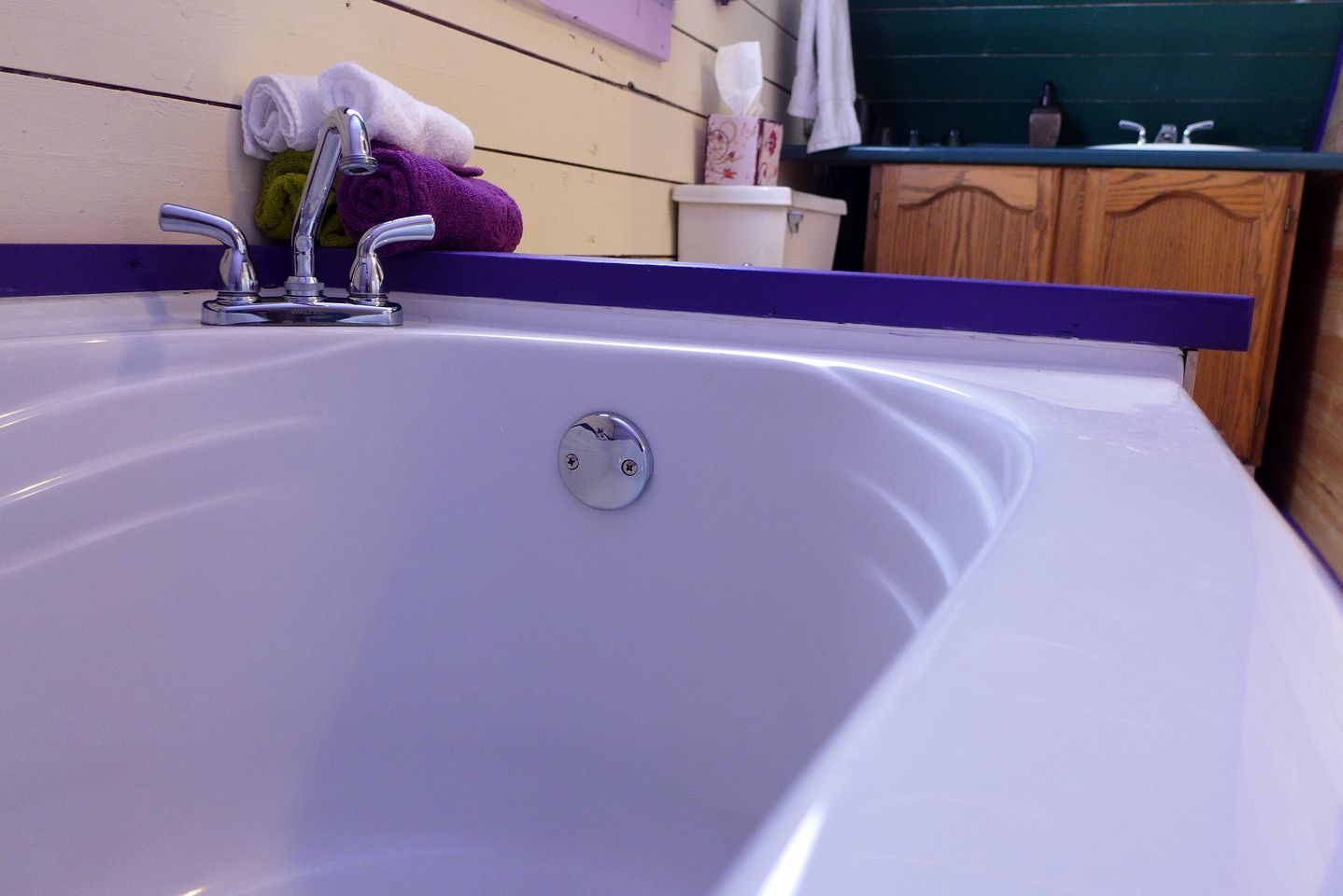 Bright & Spacious Cabin Rental in Mountains near Prince George, BC