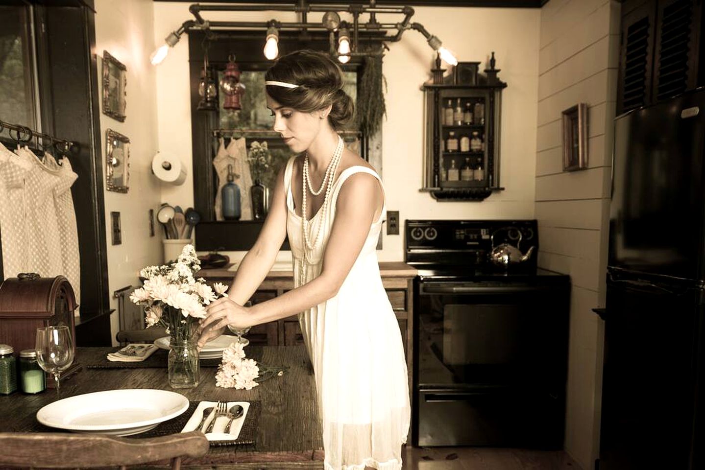 Luxurious Vintage Style Cabin Rental for Romantic Getaways and Texas Hill Country Vacations