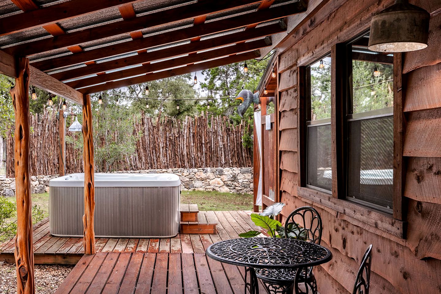 Luxurious Vintage Style Cabin Rental for Romantic Getaways and Texas Hill Country Vacations