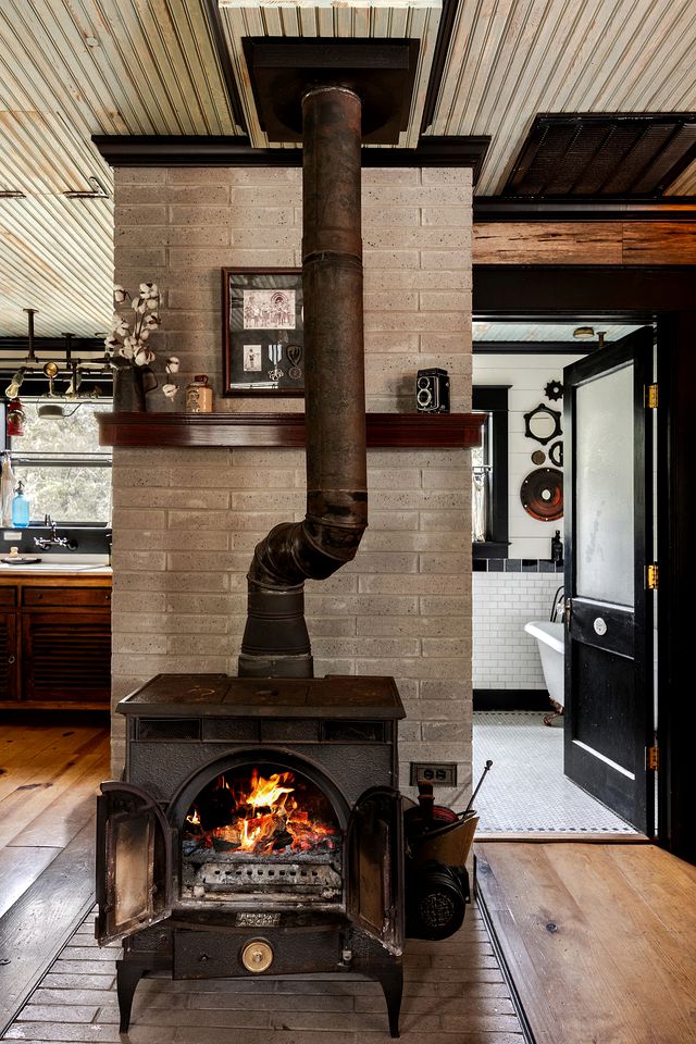 Luxurious Vintage Style Cabin Rental for Romantic Getaways and Texas Hill Country Vacations