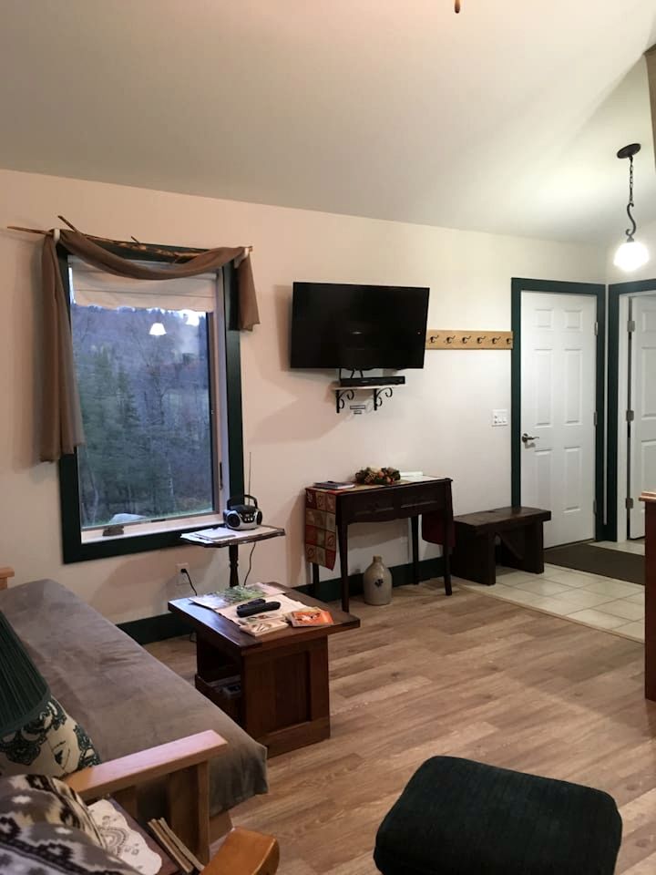 Cozy Log Cabin Rental near Smugglers Notch State Park in Vermont
