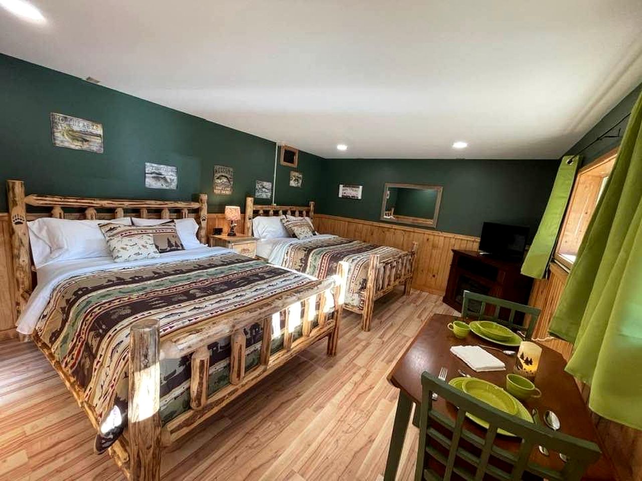 Family-Friendly Cabin Suite Rental near Thompson Falls, Montana