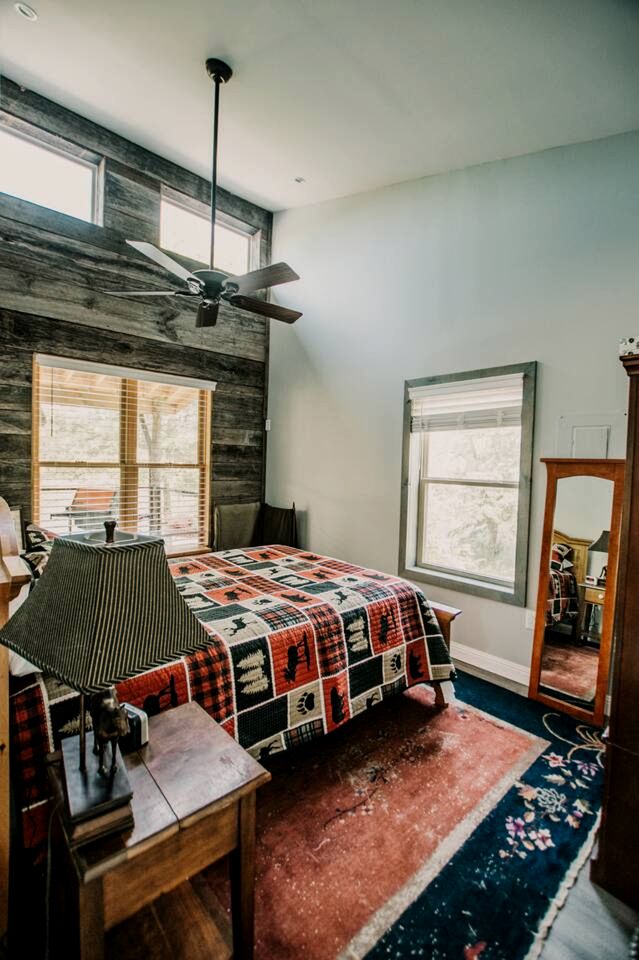 Tranquil Cabin Rental in the Countryside for a Weekend Getaway in Kentucky