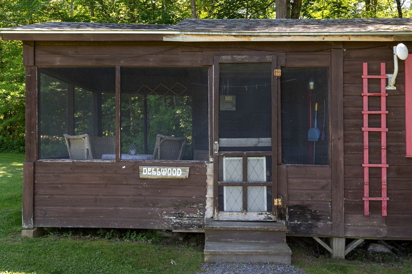 Cozy Cabin Rental with Brick Fireplace near White Mountains of New Hampshire