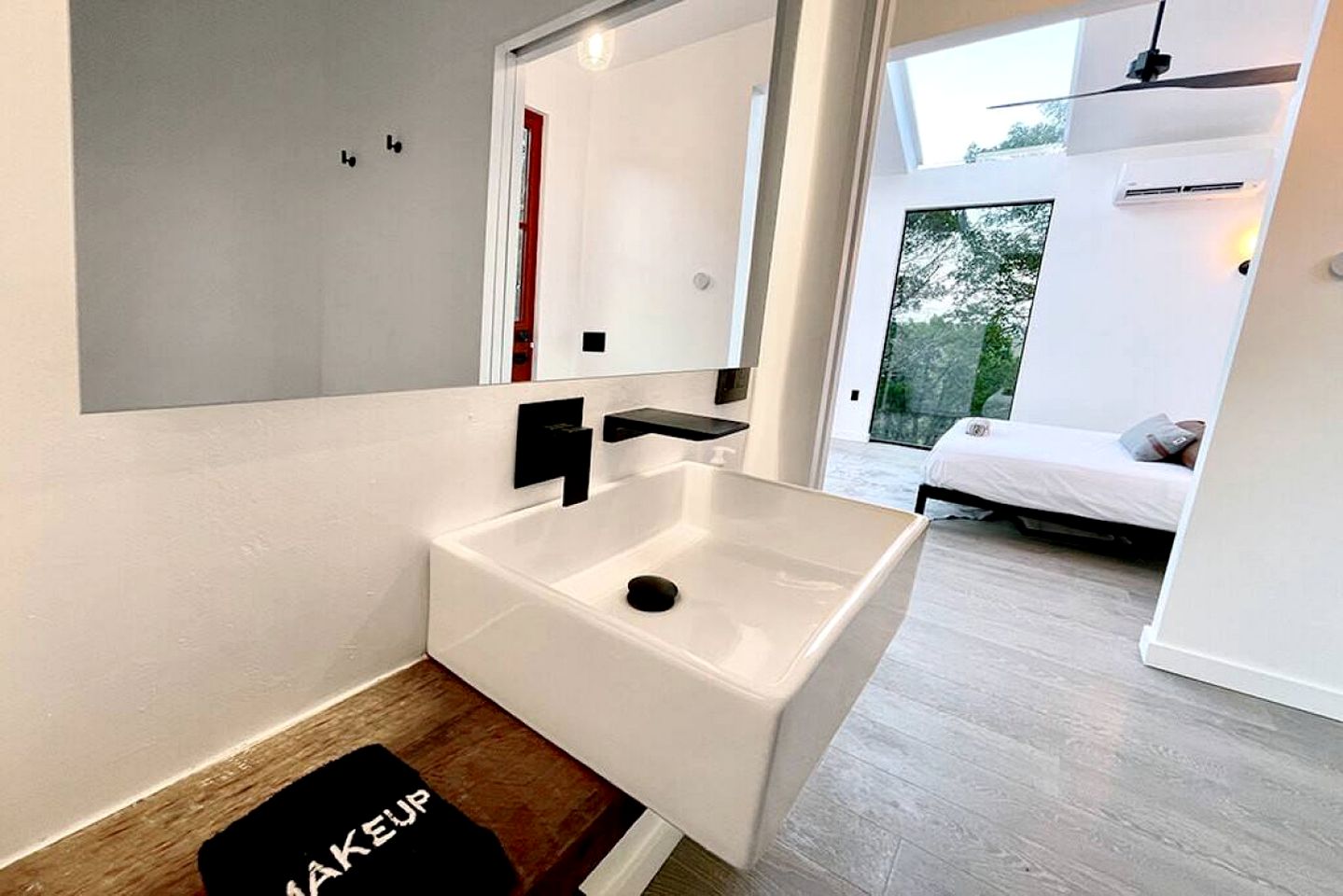 Luxury Cabin Rentals in Texas, Perfect for Glamping near Austin