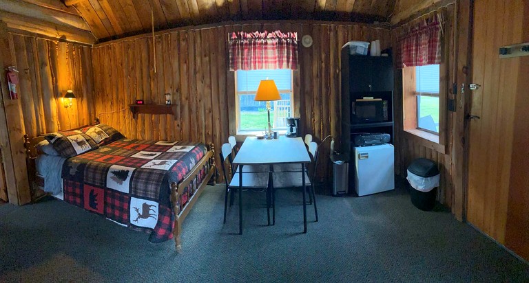 Cabins (United States of America, Bingham, Maine)