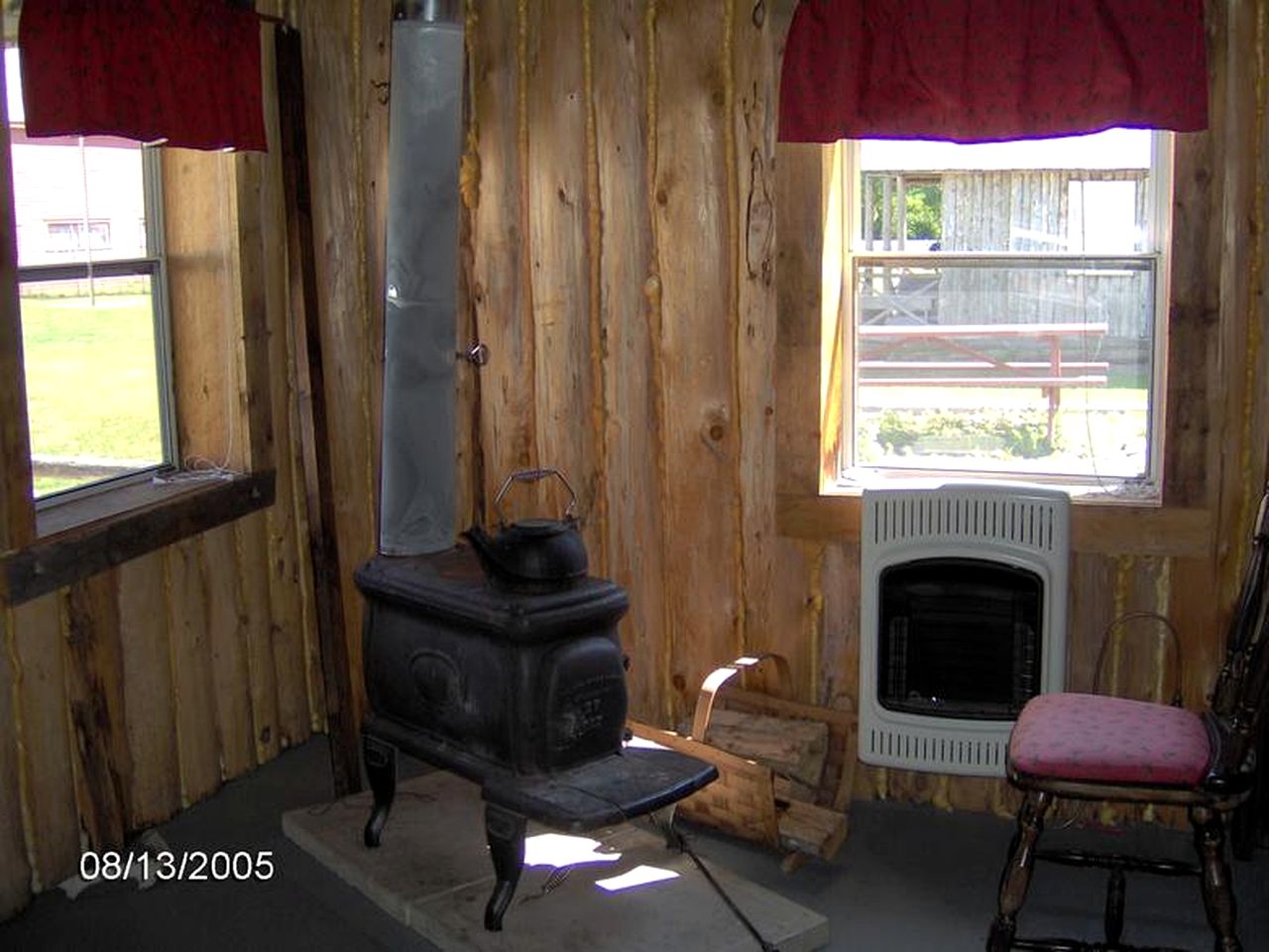 Rustic Cabin Rental with Excellent Hiking Trail Access near Augusta, Maine