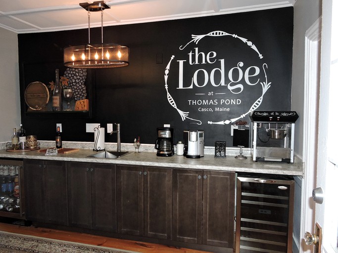 Cabins (United States of America, Casco, Maine)