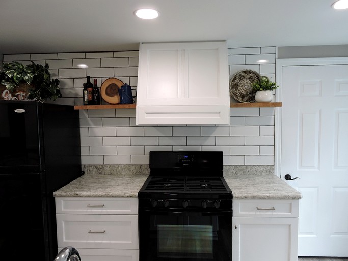 Cabins (United States of America, Casco, Maine)