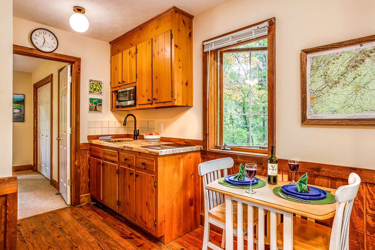 Cabin Retreat with a View: Your Guide to the Best on the Blue Ridge Parkway in Virginia