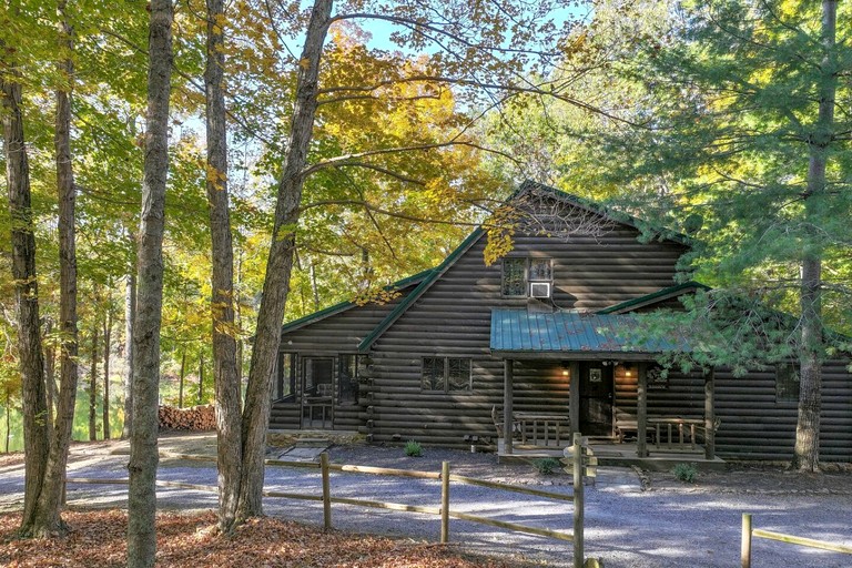 Cabins (United States of America, --, Kentucky)