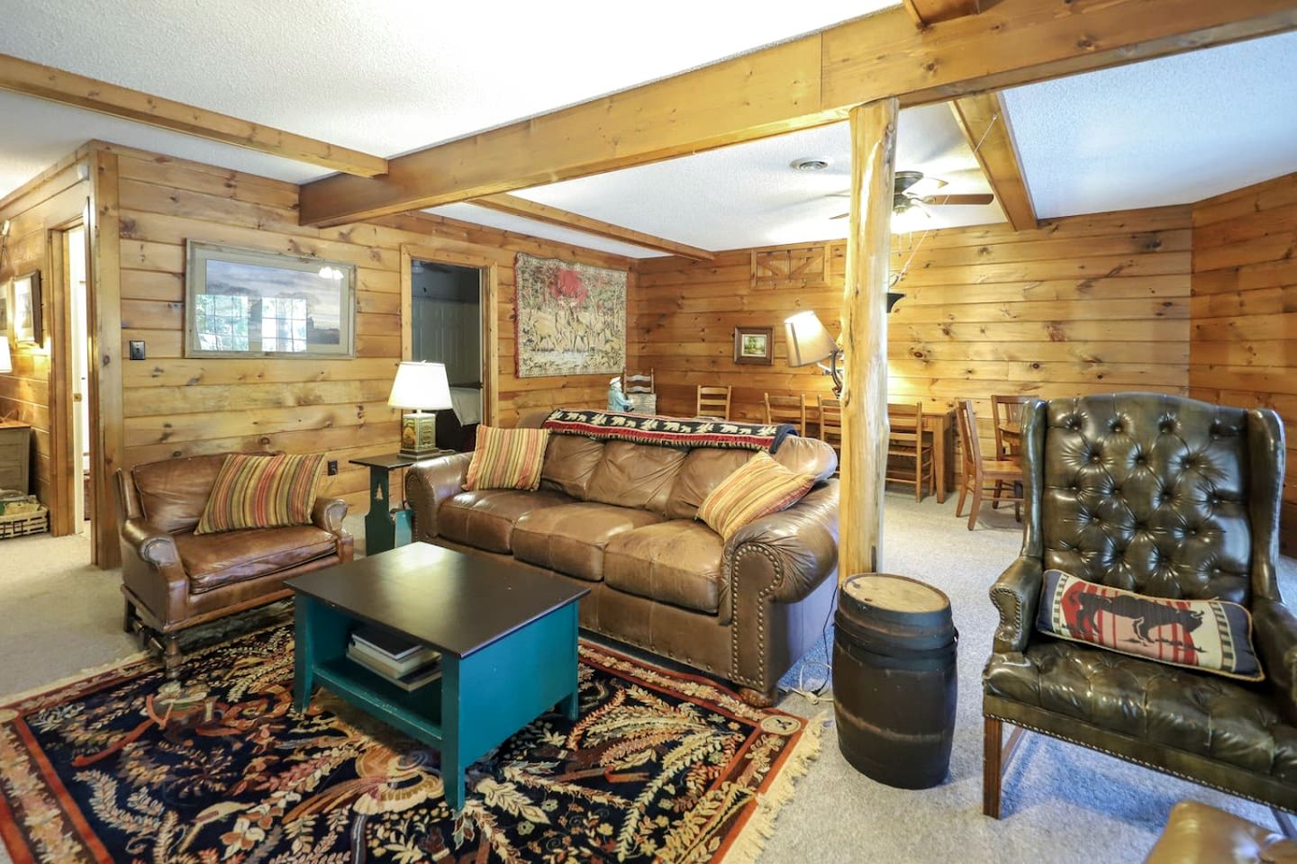 Secluded Lakeside Lodge with Private 5-Acre Fishing Lake and Hot Tub Near Lake Barkley, Kentucky