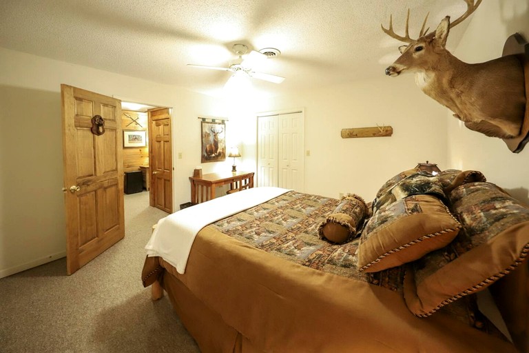 Cabins (United States of America, --, Kentucky)