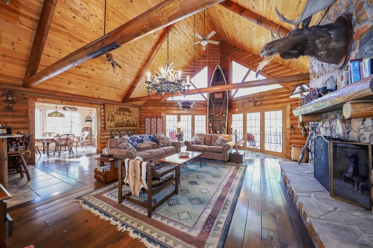 Cabins (United States of America, --, Kentucky)