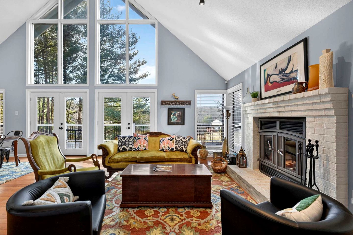 Classic Mountain Retreat Cabin with Private Hot Tub Near Hiking & Golf in Hedgesville, West Virginia