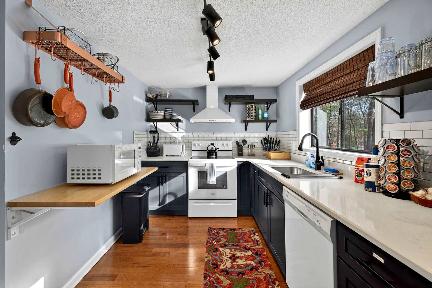 Classic Mountain Retreat Cabin with Private Hot Tub Near Hiking & Golf in Hedgesville, West Virginia