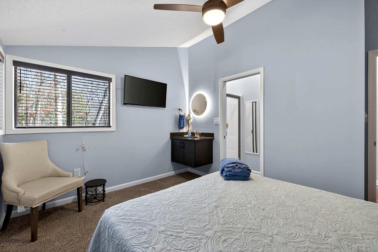 Cabins (United States of America, Hedgesville, West Virginia)