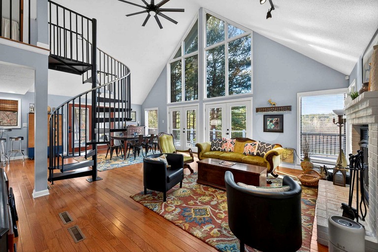 Cabins (United States of America, Hedgesville, West Virginia)