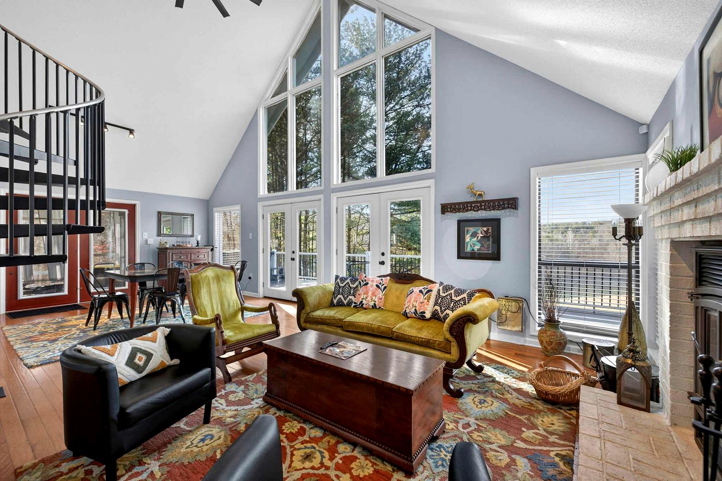 Classic Mountain Retreat Cabin with Private Hot Tub Near Hiking & Golf in Hedgesville, West Virginia