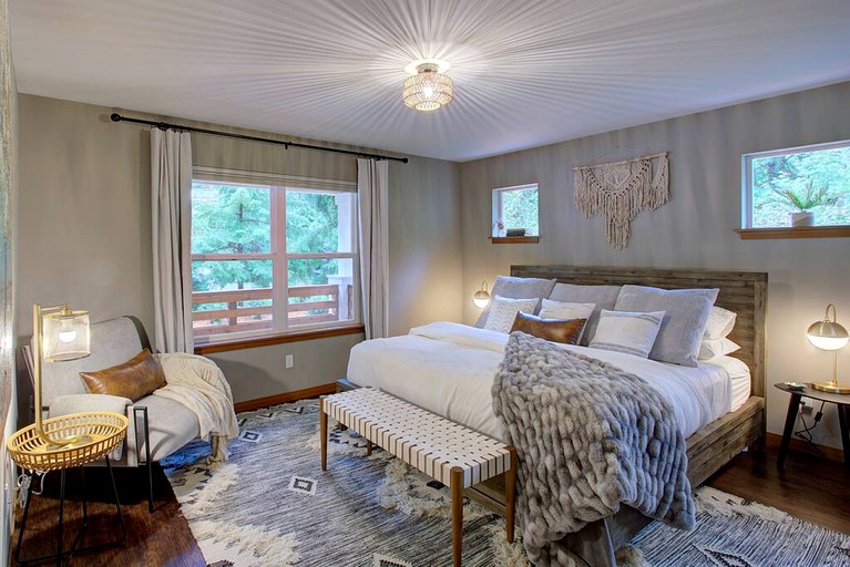 Cabins (United States of America, Deming, Washington)