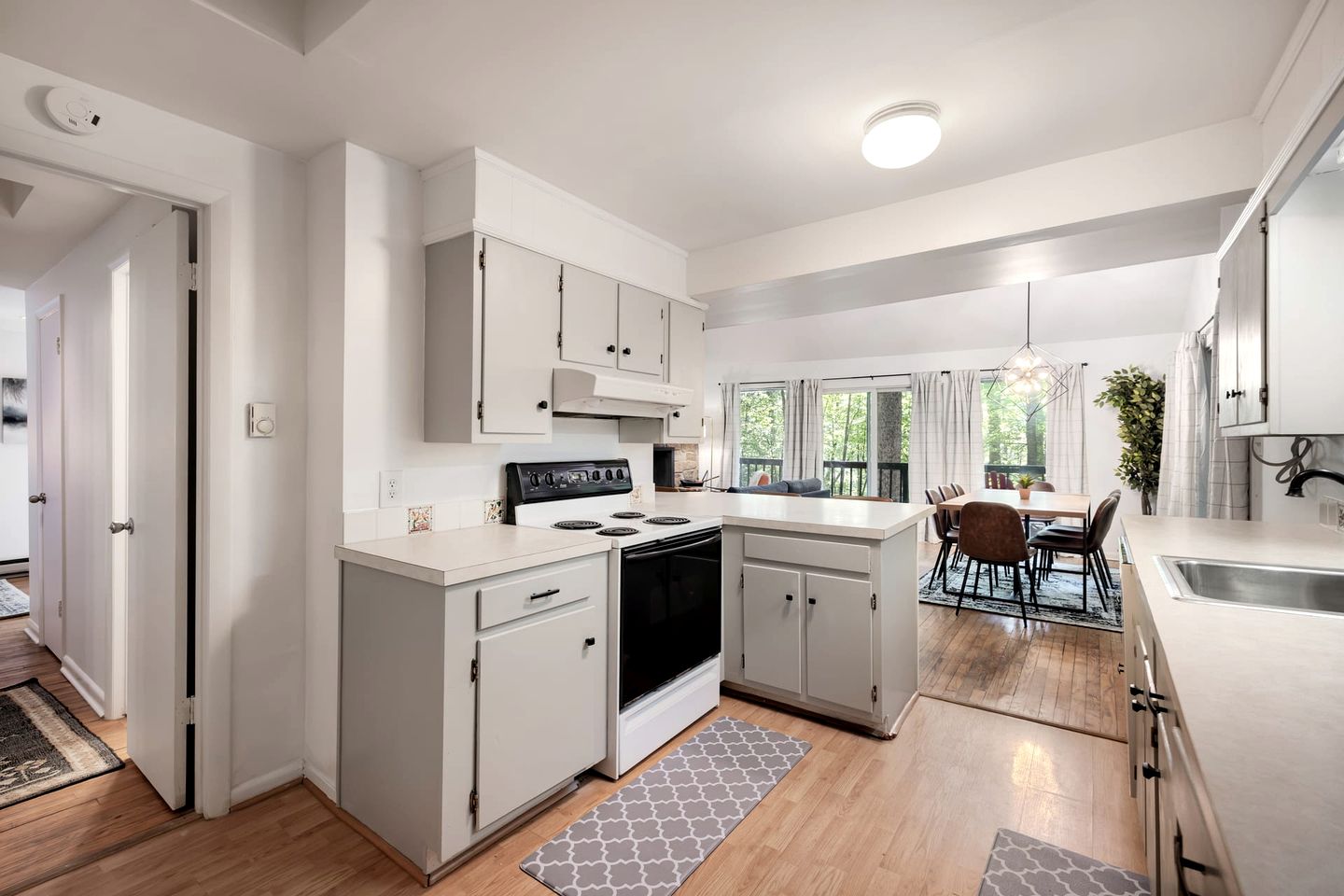 Awesome Cabin with Barbecue in Berkeley Springs, West Virginia