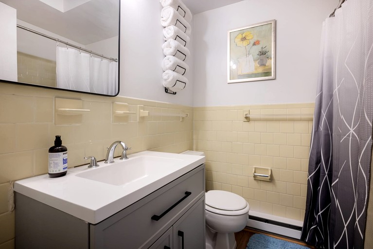 Cabins (United States of America, Berkeley Springs, West Virginia)