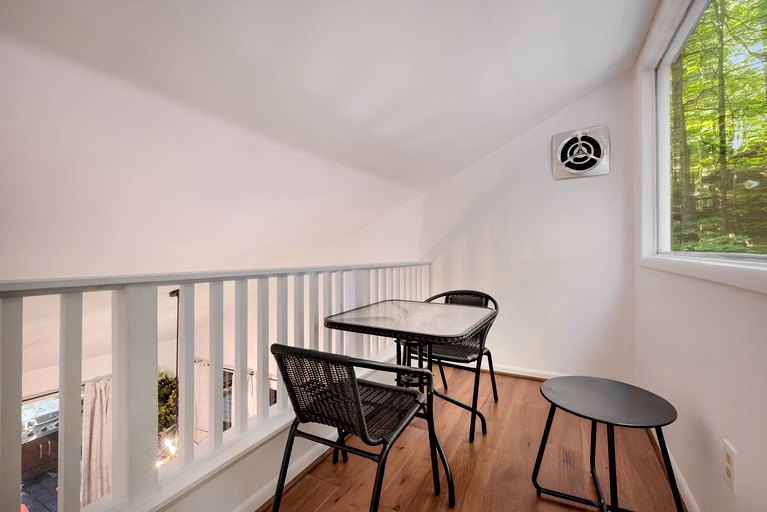 Cabins (United States of America, Berkeley Springs, West Virginia)