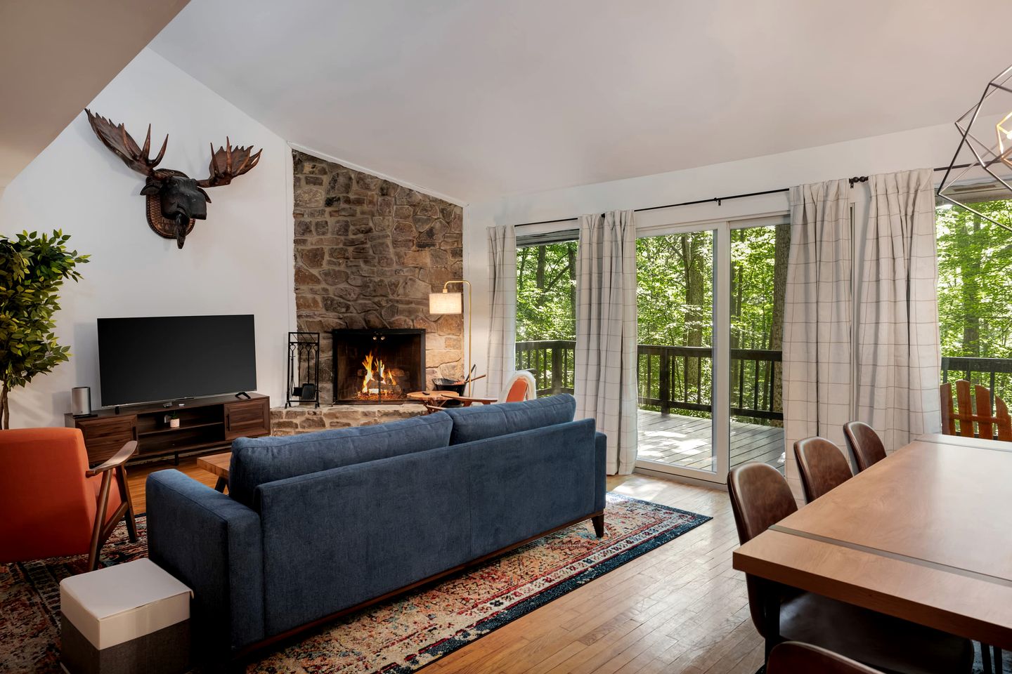 Awesome Cabin with Barbecue in Berkeley Springs, West Virginia