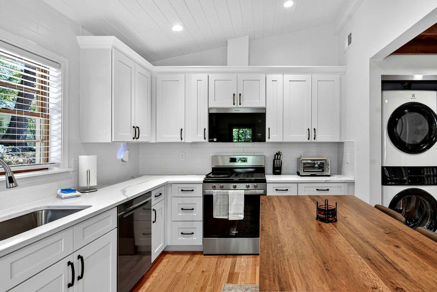 Spacious Riverfront Cabin with Private River Access Near Harpers Ferry | Harpers Ferry, West Virginia