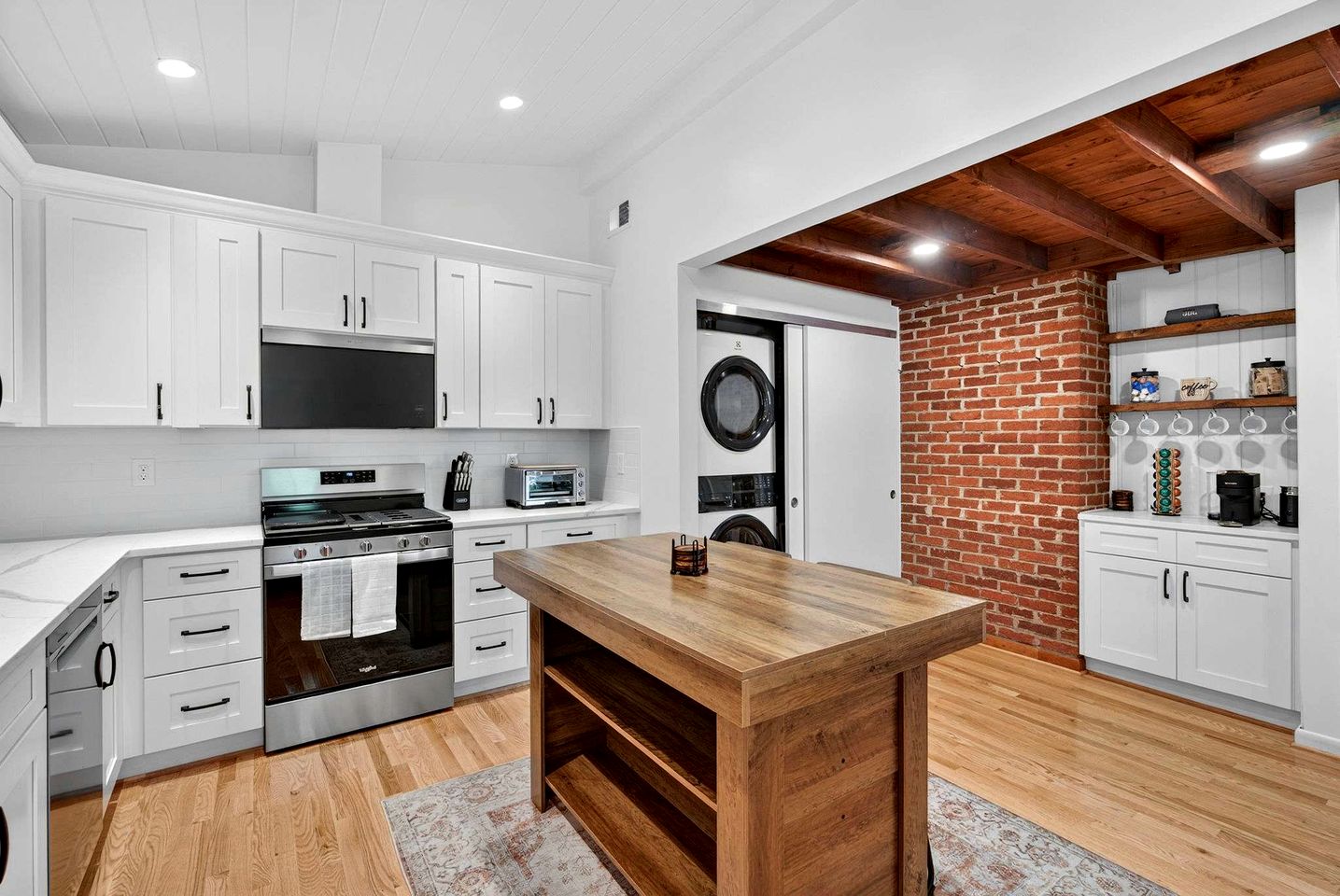 Spacious Riverfront Cabin with Private River Access Near Harpers Ferry | Harpers Ferry, West Virginia