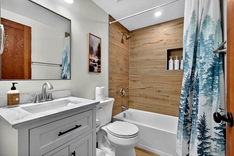 Cabins (United States of America, Harpers Ferry, West Virginia)