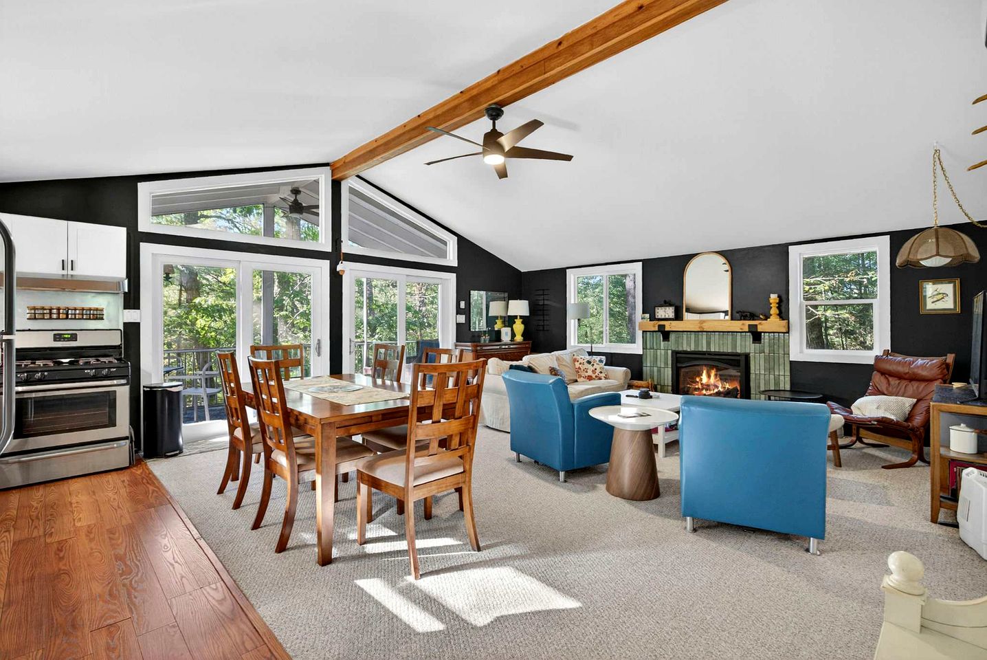 Cozy Modern Cabin with Fire Pit & Trail Access near Berkeley Springs, West Virginia