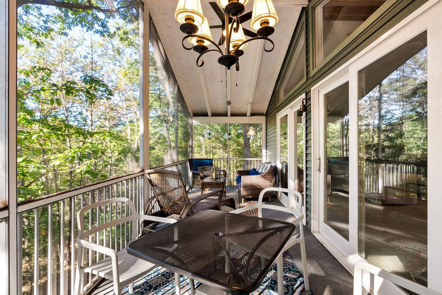 Cozy Modern Cabin with Fire Pit & Trail Access near Berkeley Springs, West Virginia