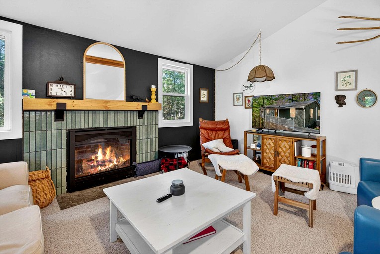 Cabins (United States of America, Hedgesville, West Virginia)